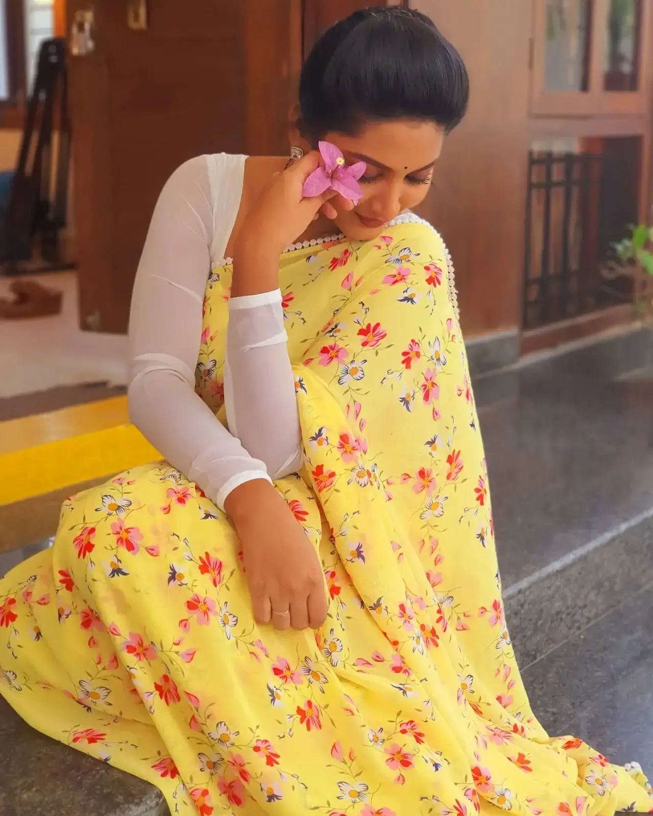 Indian TV Girl Pallavi Ramisetty in Yellow Saree